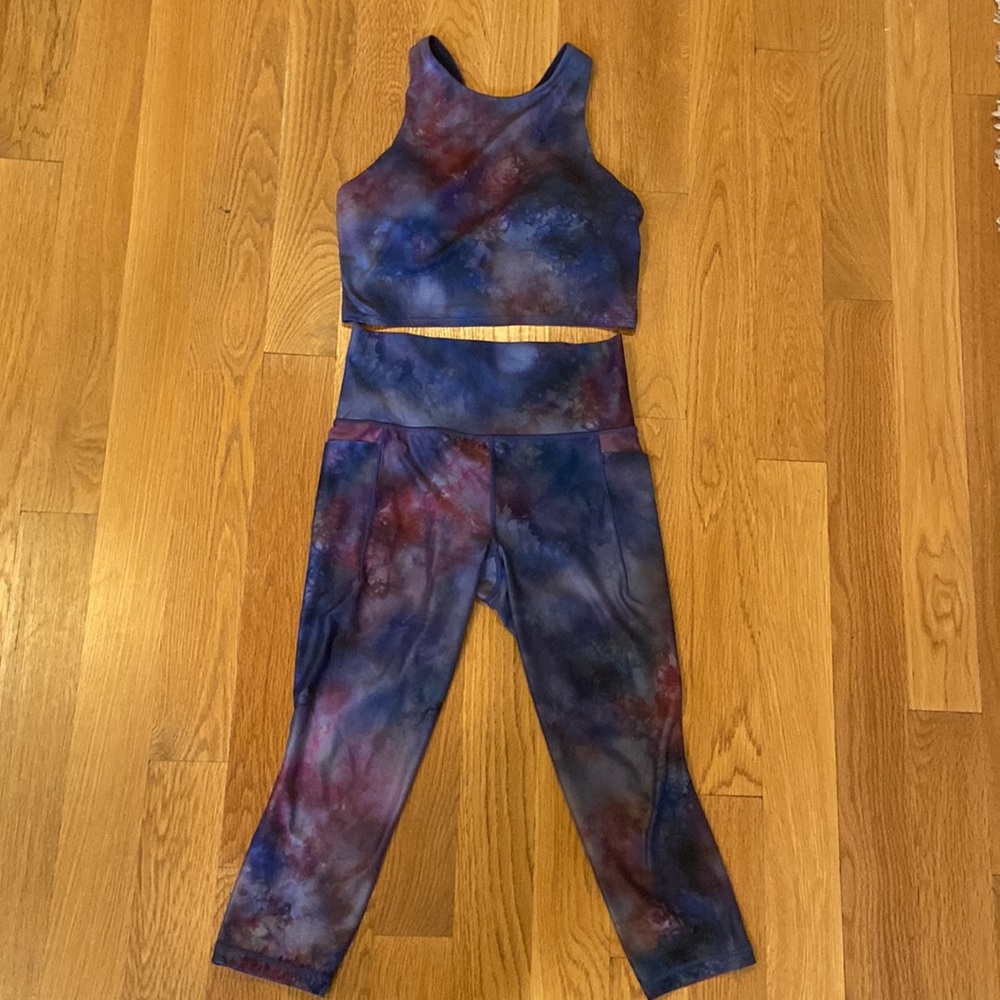 Athleta supernova salutation capri II set- crop top support bra psychedelic M - Picture 2 of 7